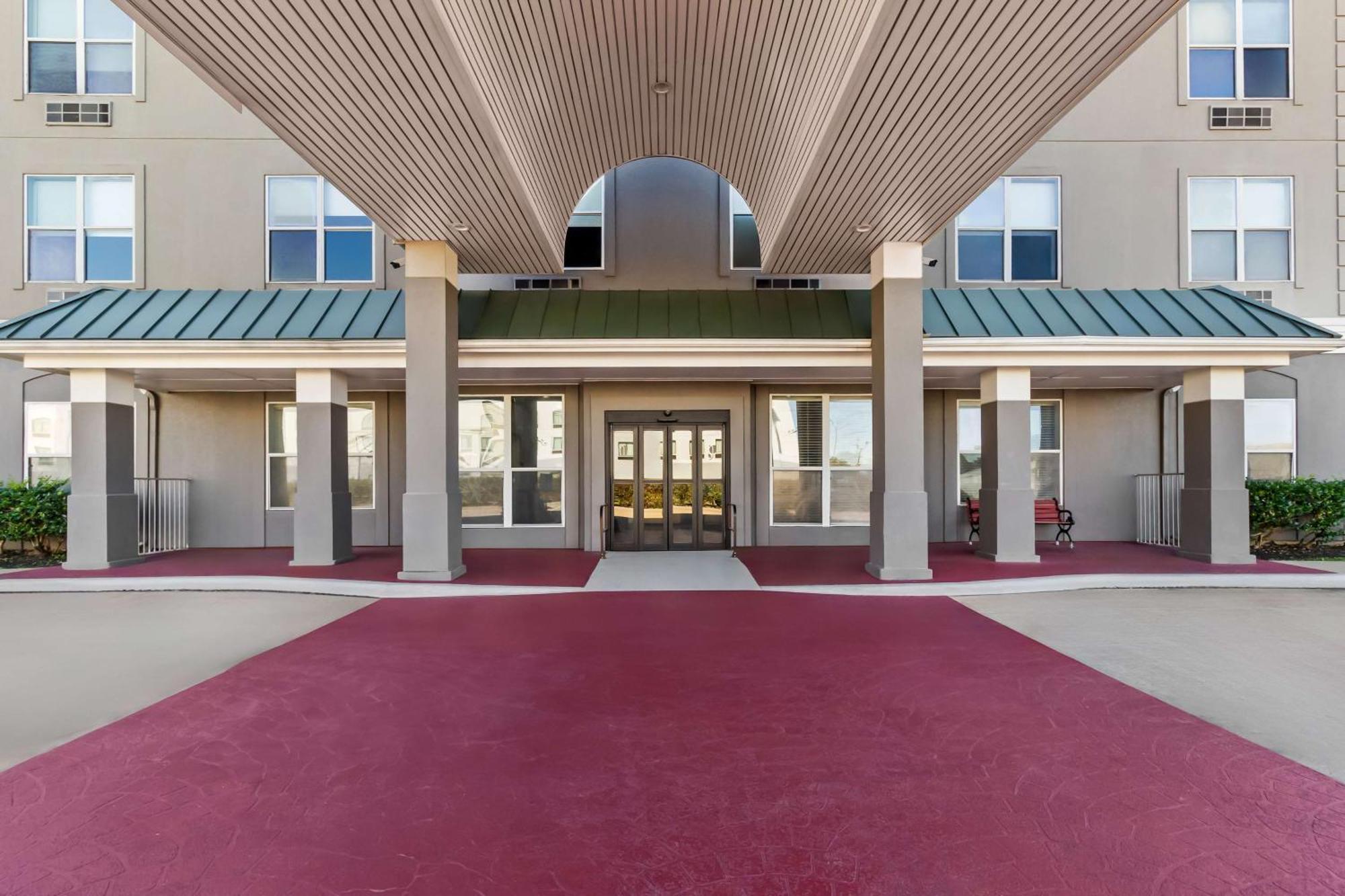 Sonesta Essential Iah Airport Jfk Boulevard - Newly Renovated Houston Bagian luar foto